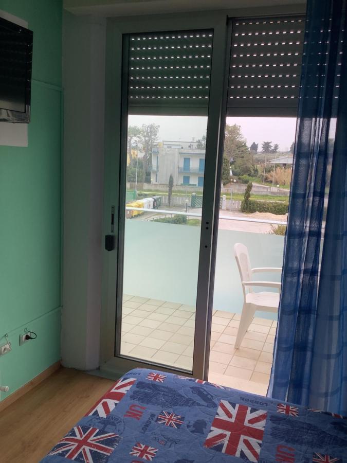 Hotel Oasi Mare Numana Esterno foto